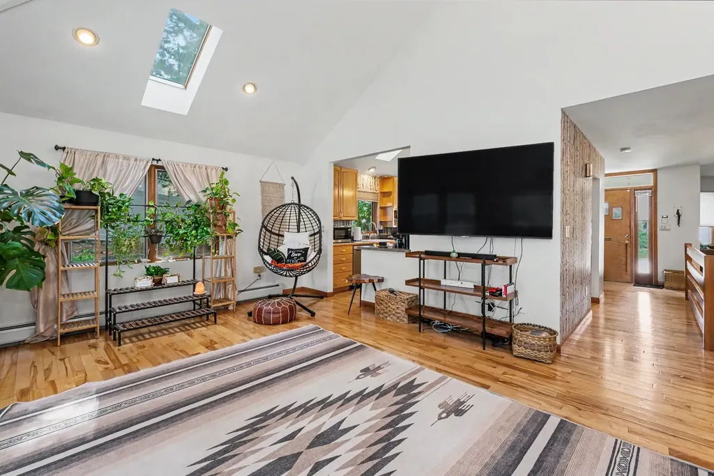 7 Hastings Lane Nashua NH 03064