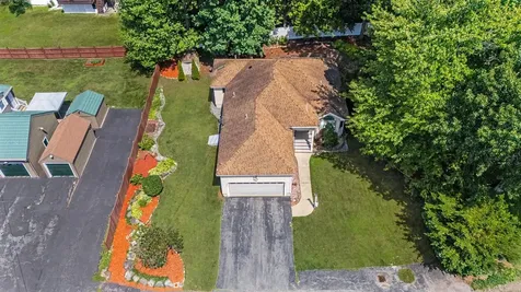 7 Hastings Lane Nashua NH 03064