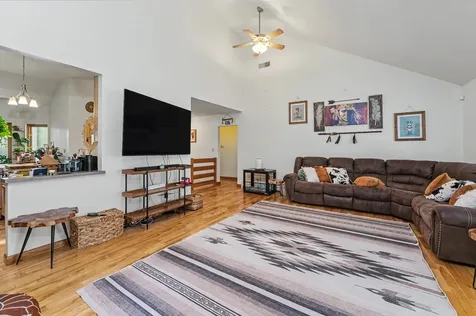 7 Hastings Lane Nashua NH 03064