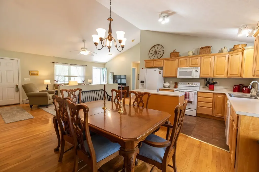 42 South Road Swanzey NH 03446