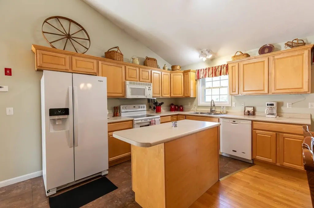 42 South Road Swanzey NH 03446