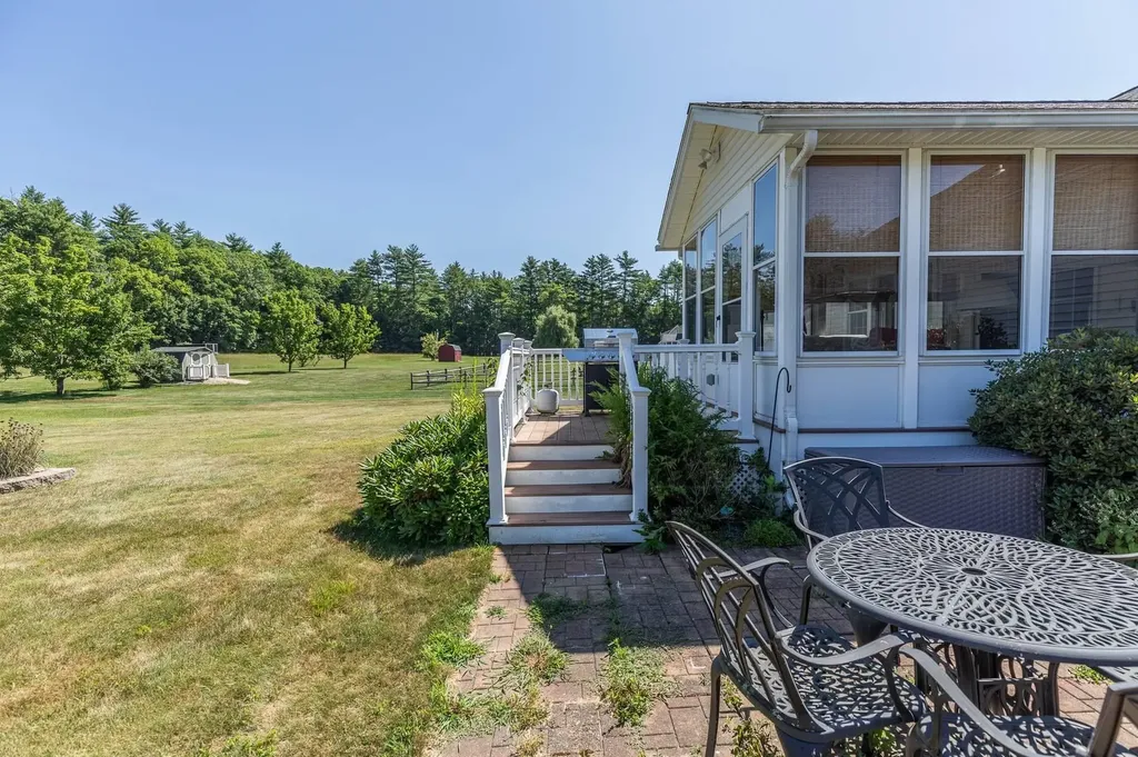 42 South Road Swanzey NH 03446