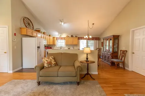 42 South Road Swanzey NH 03446