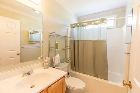 42 South Road Swanzey NH 03446