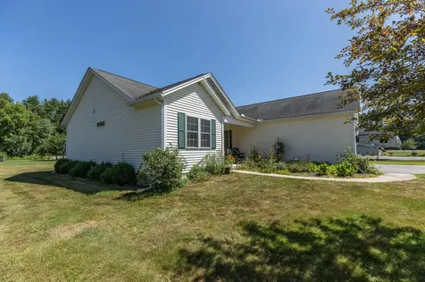 42 South Road Swanzey NH 03446
