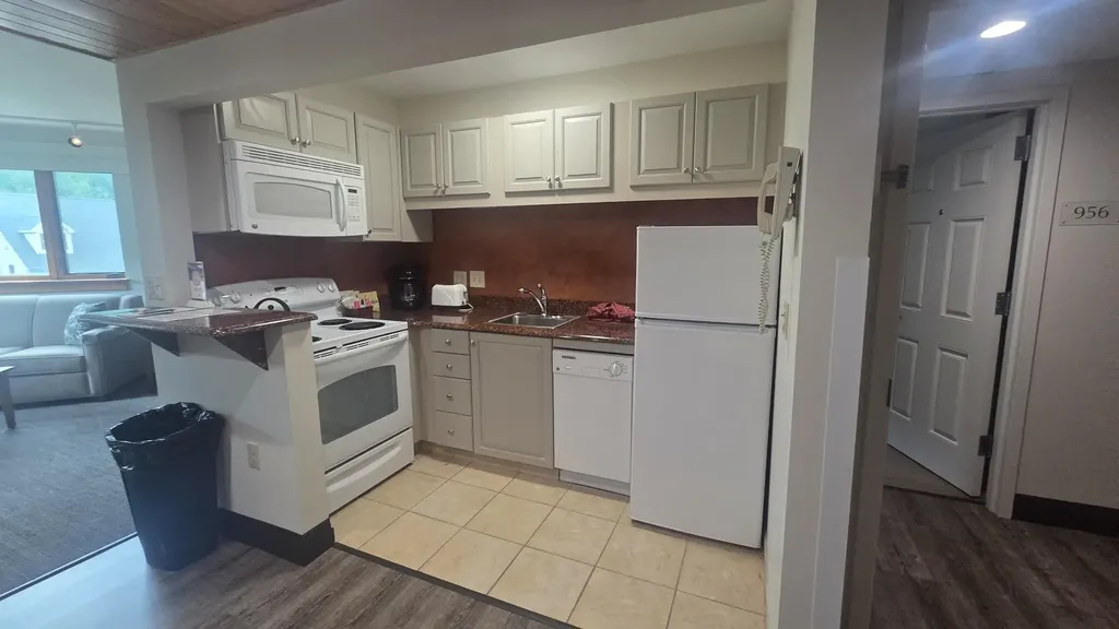 90 Loon Mountain Road Lincoln NH 03251