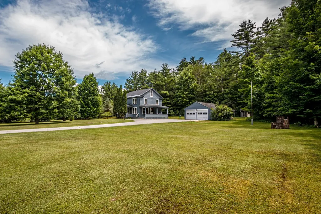 152 Parker Road Carroll NH 03598