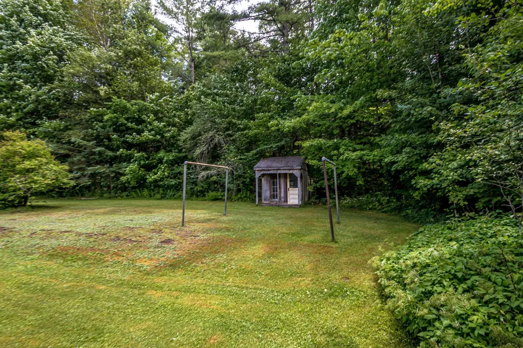 152 Parker Road Carroll NH 03598