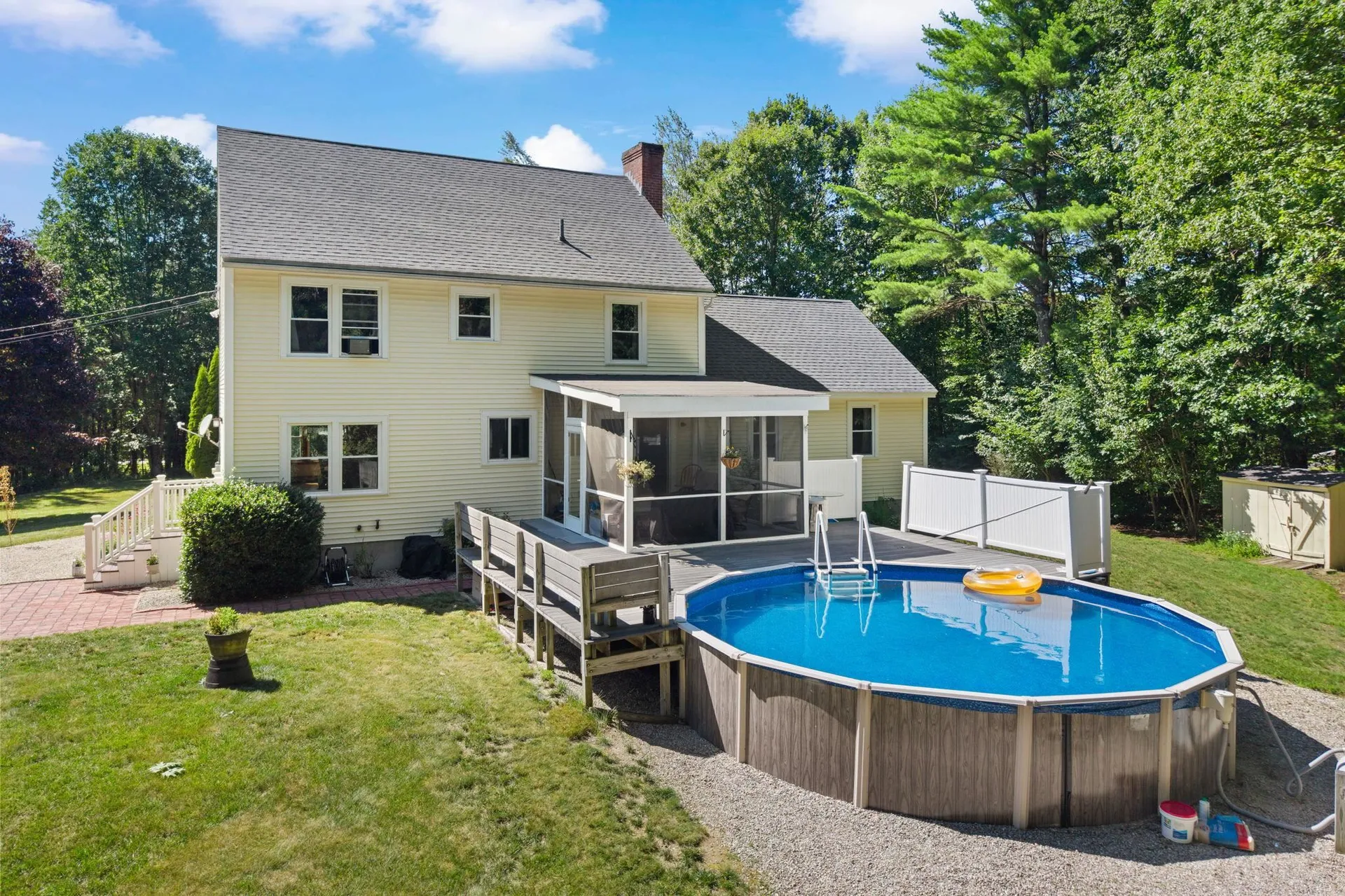 924 River Road Weare NH 03281