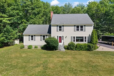 924 River Road Weare NH 03281