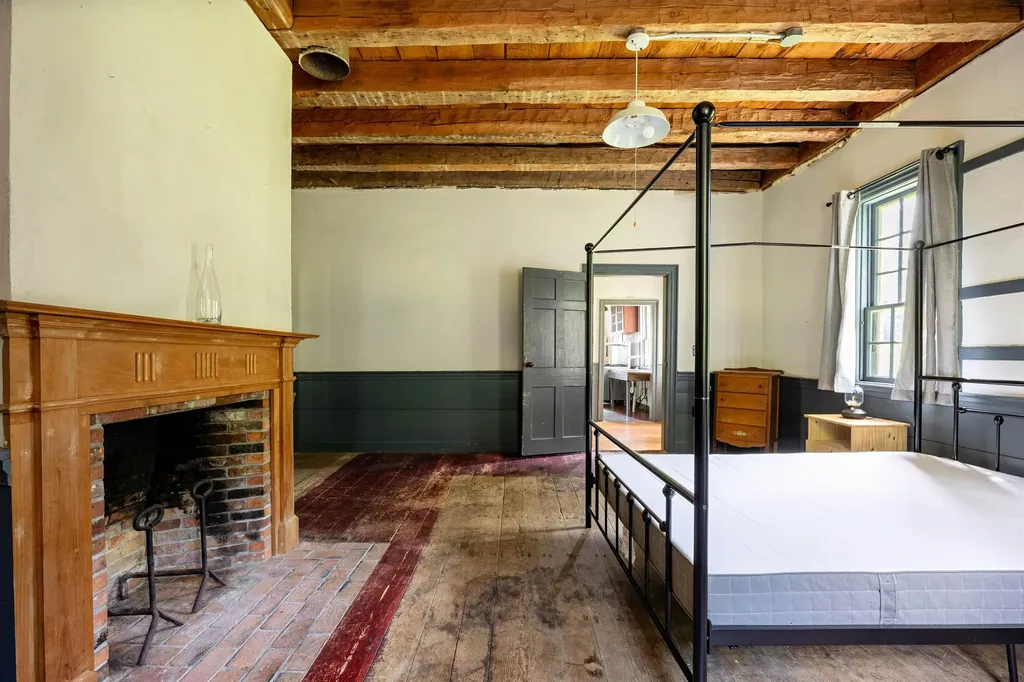 1199 Goss Hill Road Barnet VT 05821