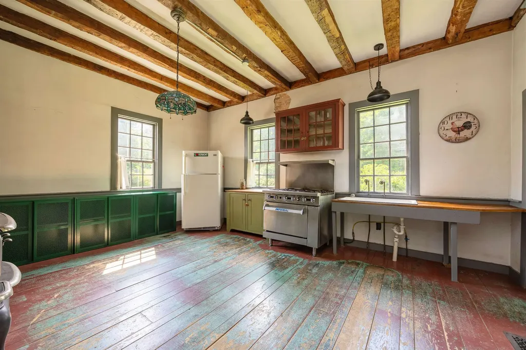 1199 Goss Hill Road Barnet VT 05821