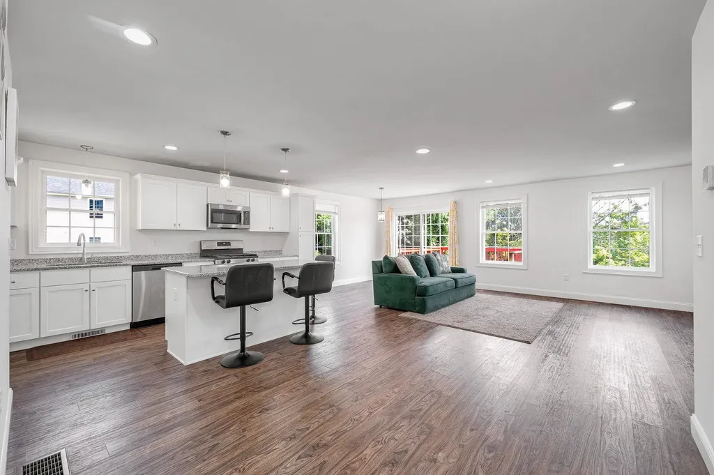 42A Terraceview Drive Hudson NH 03051