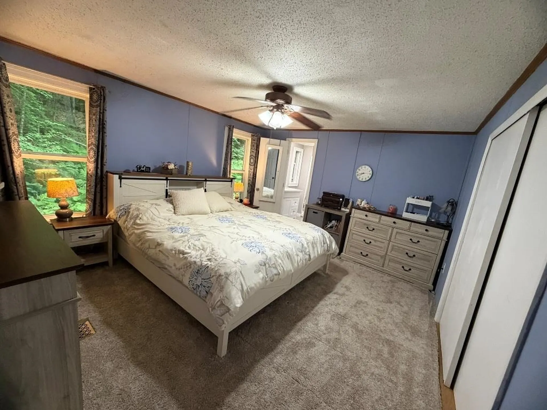 18 Algonquin Road Enfield NH 03748