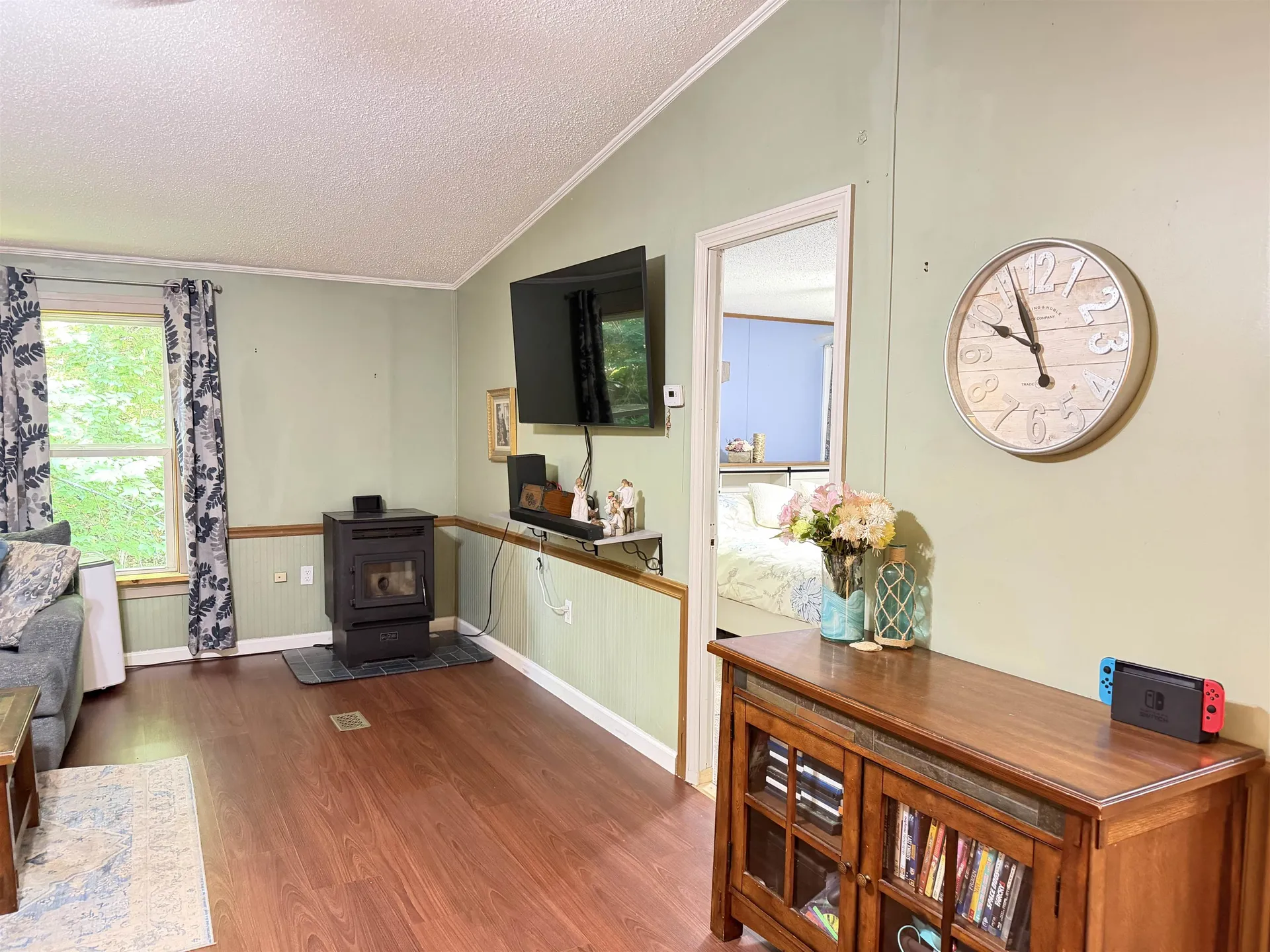 18 Algonquin Road Enfield NH 03748