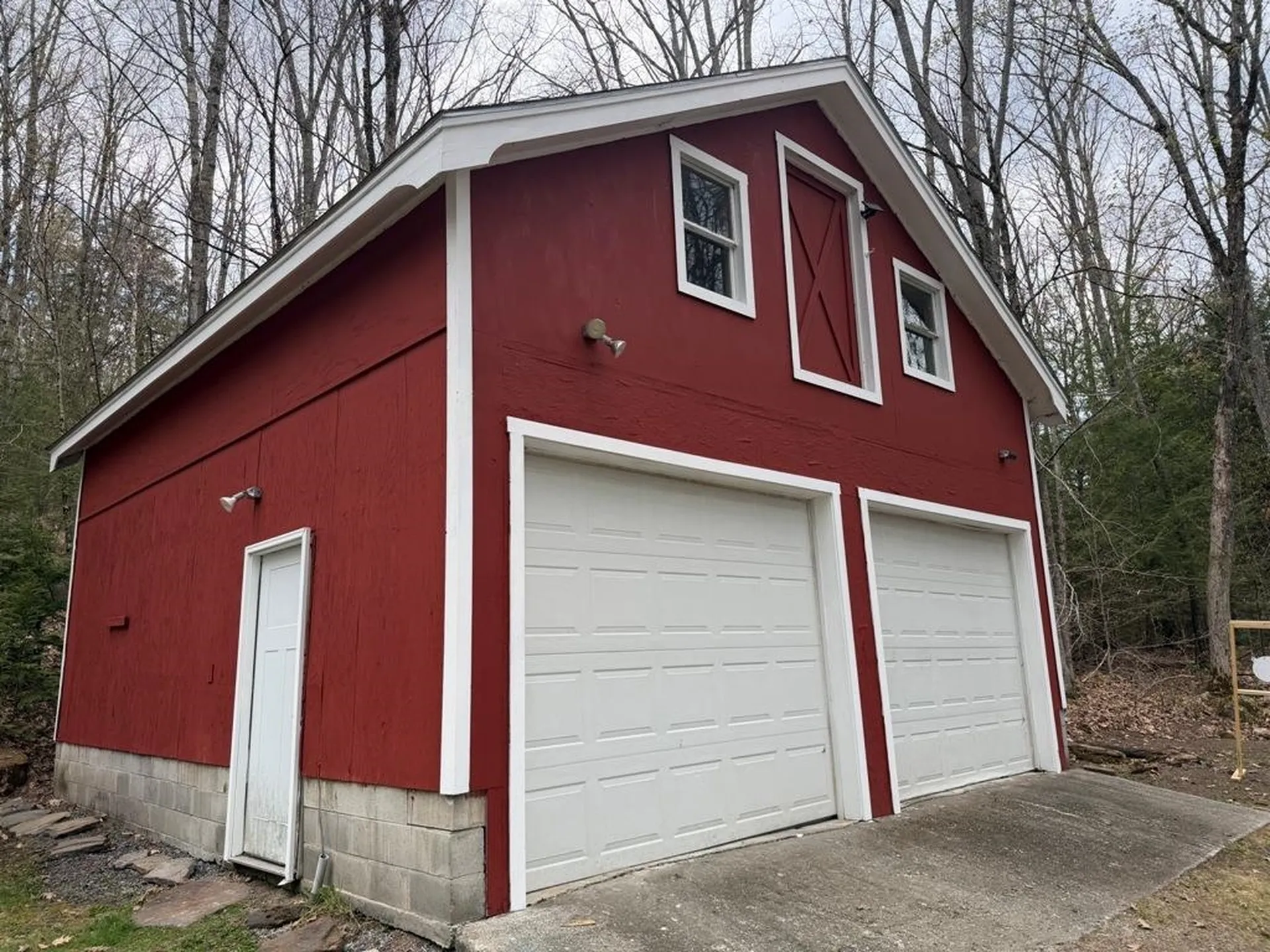 18 Algonquin Road Enfield NH 03748