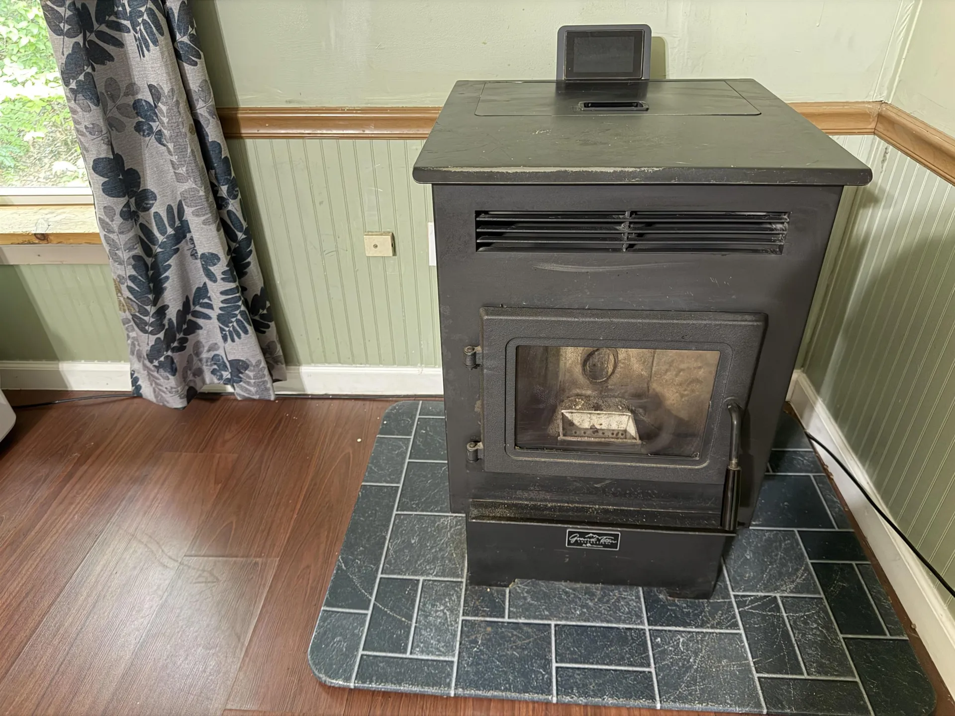 18 Algonquin Road Enfield NH 03748