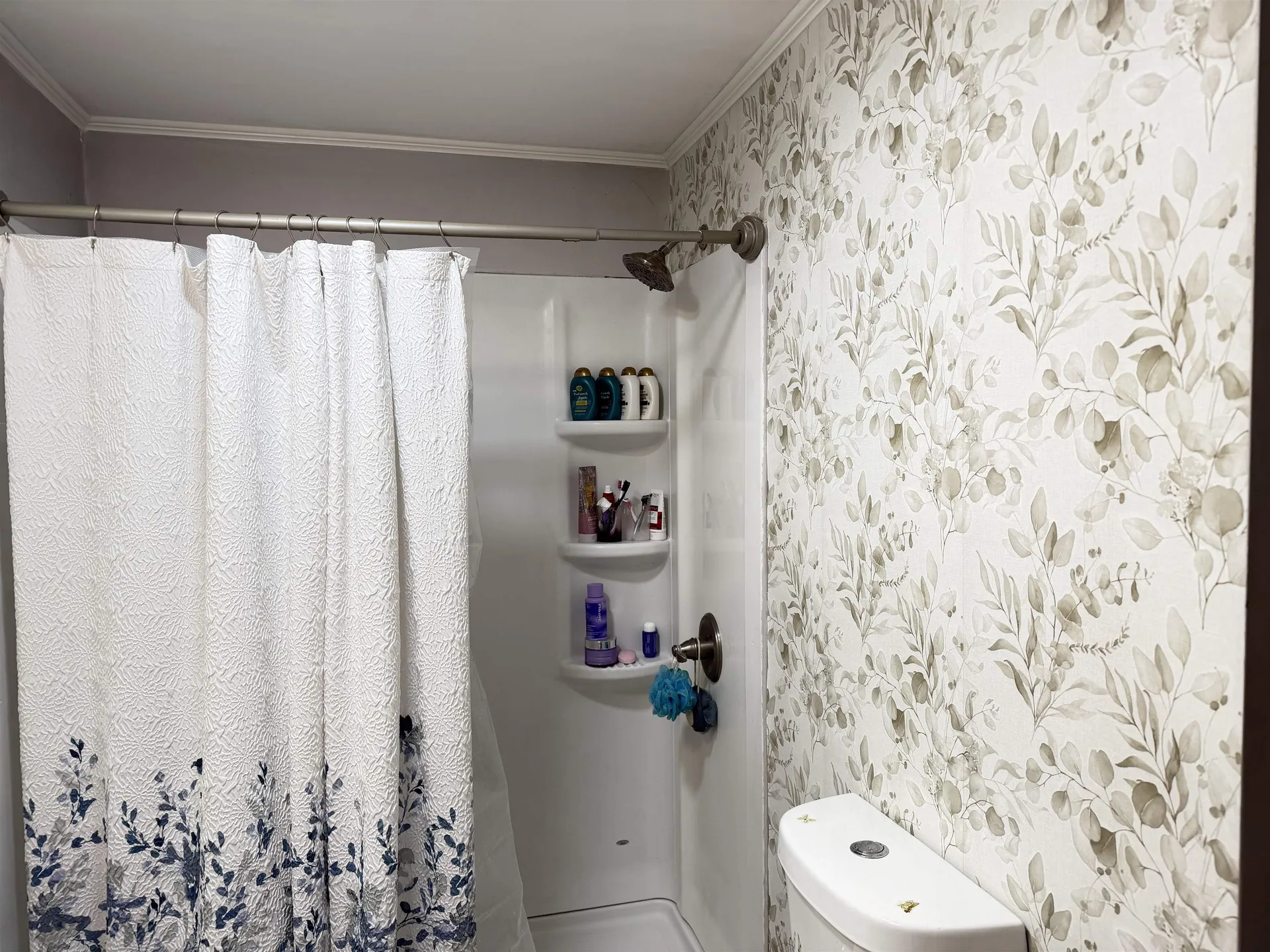 18 Algonquin Road Enfield NH 03748