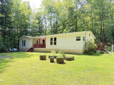 18 Algonquin Road Enfield NH 03748