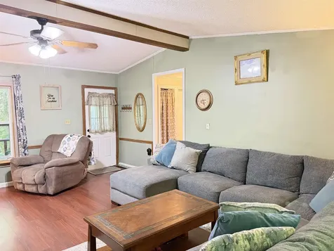 18 Algonquin Road Enfield NH 03748