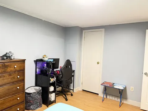 18 Algonquin Road Enfield NH 03748
