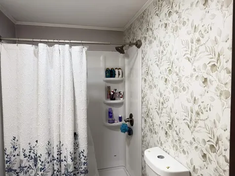 18 Algonquin Road Enfield NH 03748