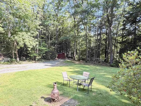 18 Algonquin Road Enfield NH 03748