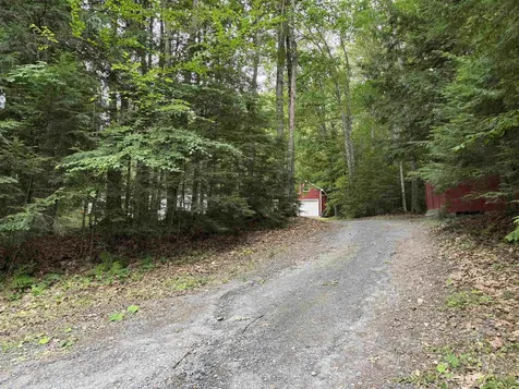 18 Algonquin Road Enfield NH 03748