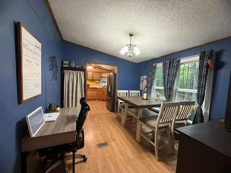 18 Algonquin Road Enfield NH 03748