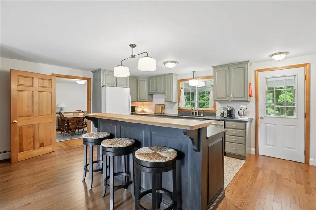 144 Packers Falls Road Durham NH 03824