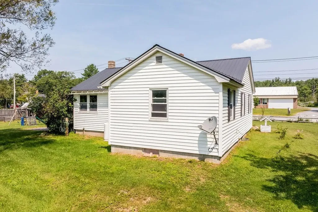 36 School Street Canaan NH 03741