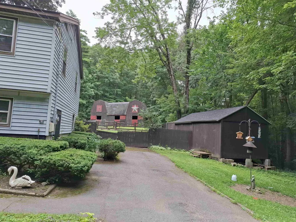 62 Thornell Rd. Road Newton NH 03858