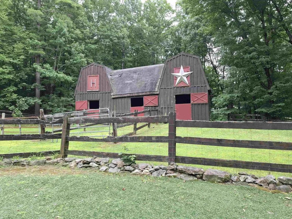 62 Thornell Rd. Road Newton NH 03858
