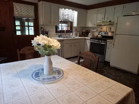 62 Thornell Rd. Road Newton NH 03858