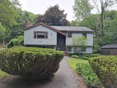 62 Thornell Rd. Road Newton NH 03858