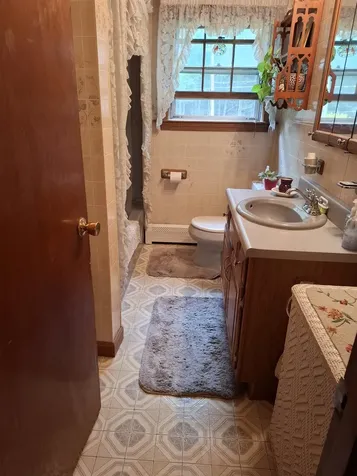 62 Thornell Rd. Road Newton NH 03858