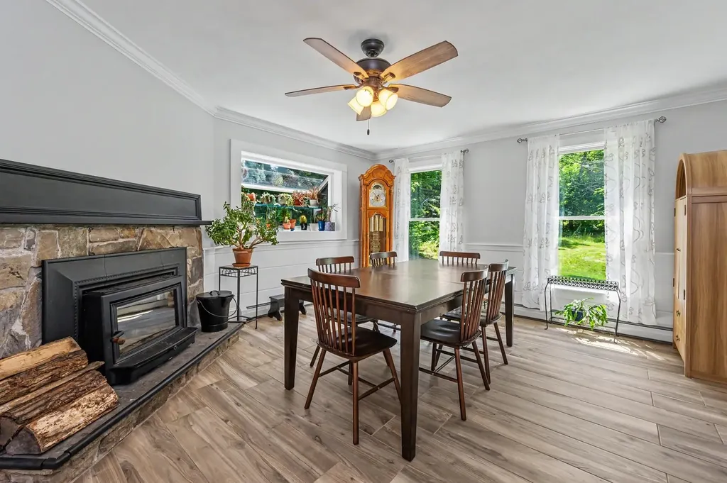 10 Morrison Road Raymond NH 03077