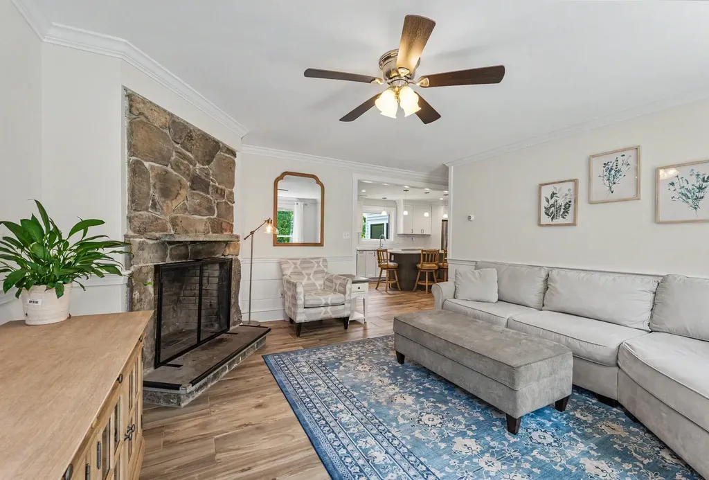 10 Morrison Road Raymond NH 03077