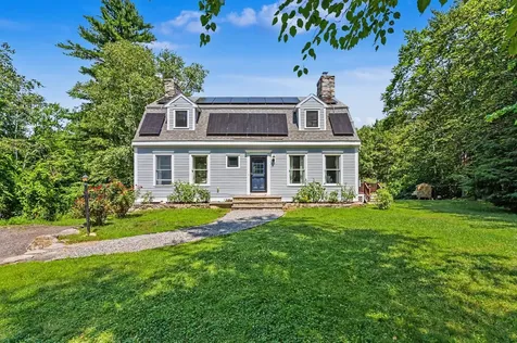 10 Morrison Road Raymond NH 03077