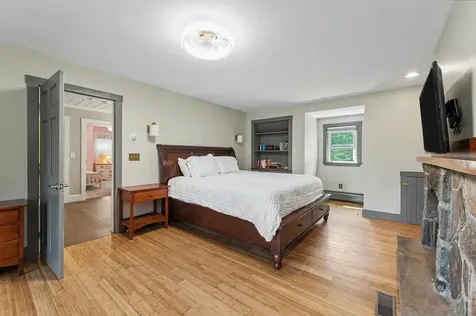10 Morrison Road Raymond NH 03077
