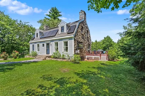 10 Morrison Road Raymond NH 03077