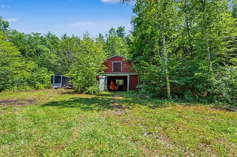 10 Morrison Road Raymond NH 03077