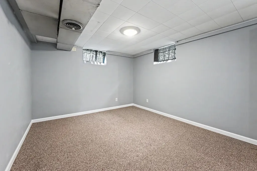 116 Monroe Street Nashua NH 03060