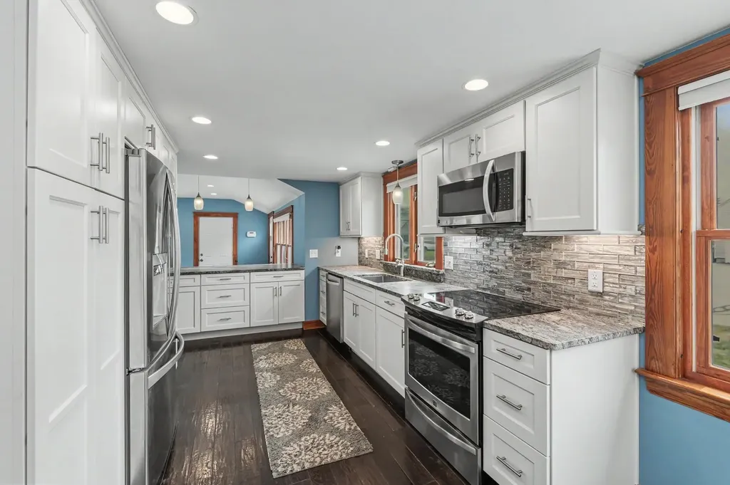 116 Monroe Street Nashua NH 03060