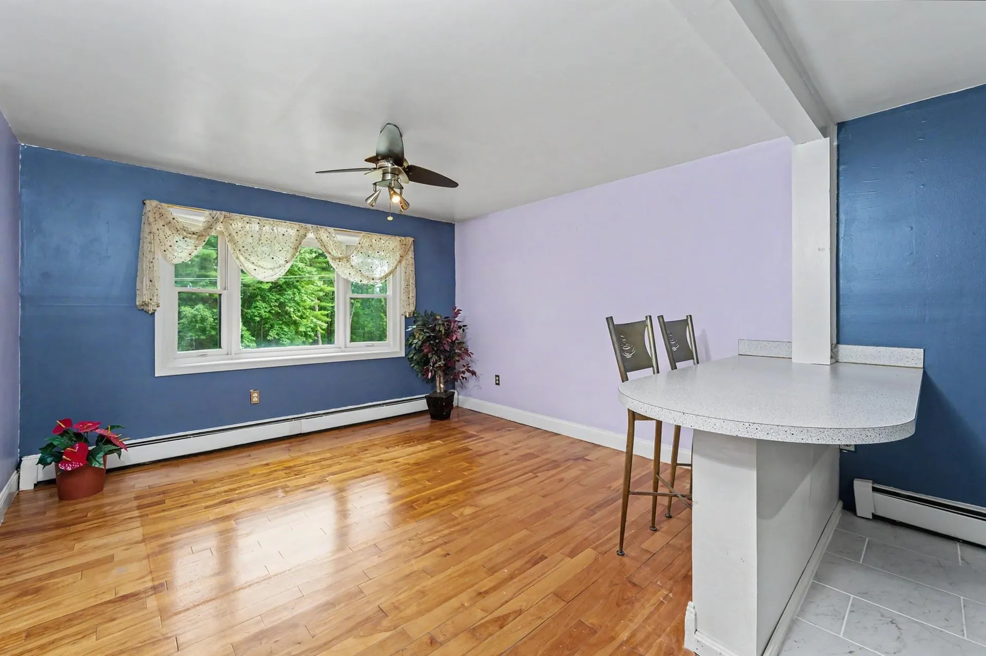6 Colleen Road Nashua NH 03062