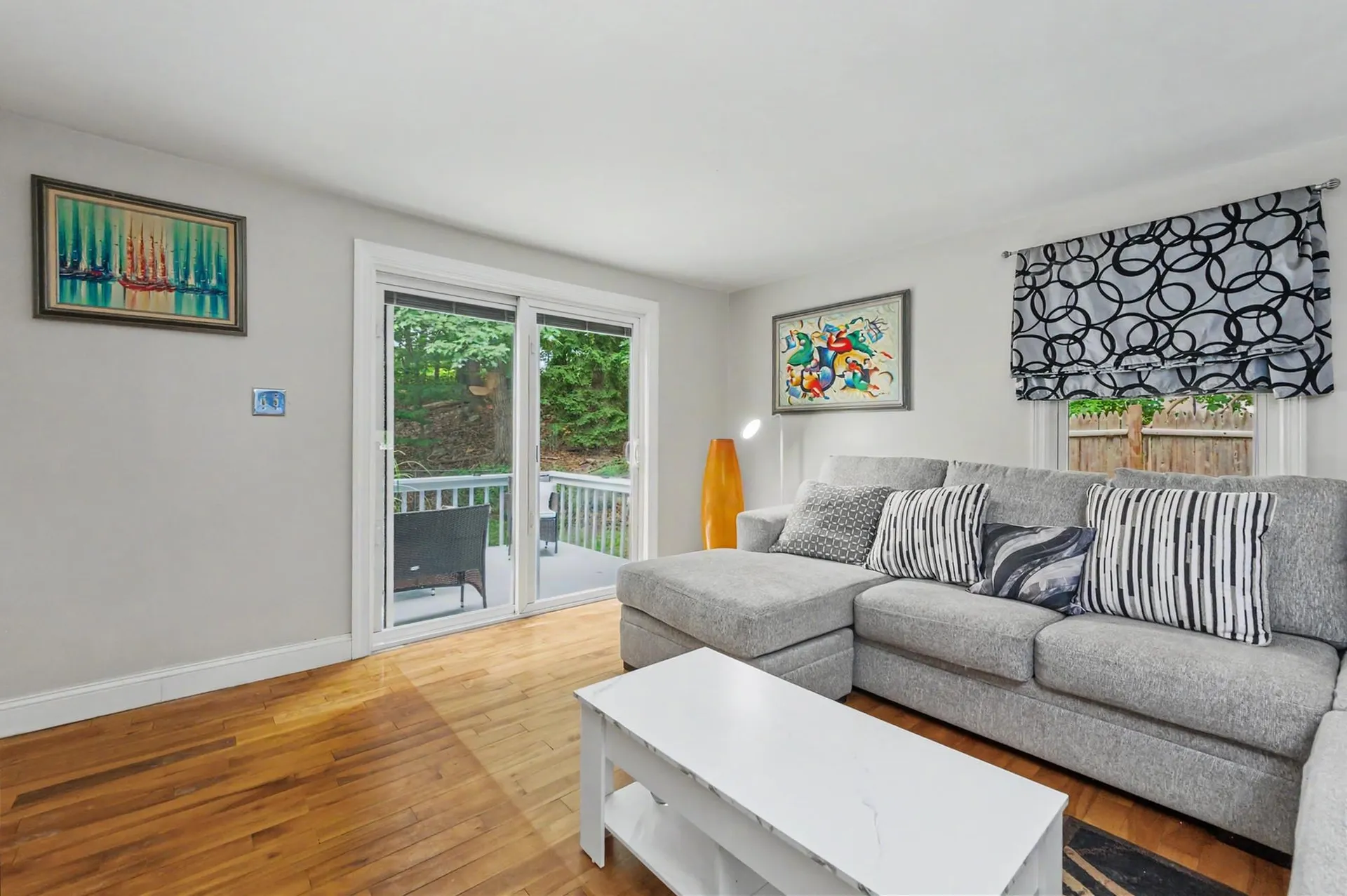 6 Colleen Road Nashua NH 03062