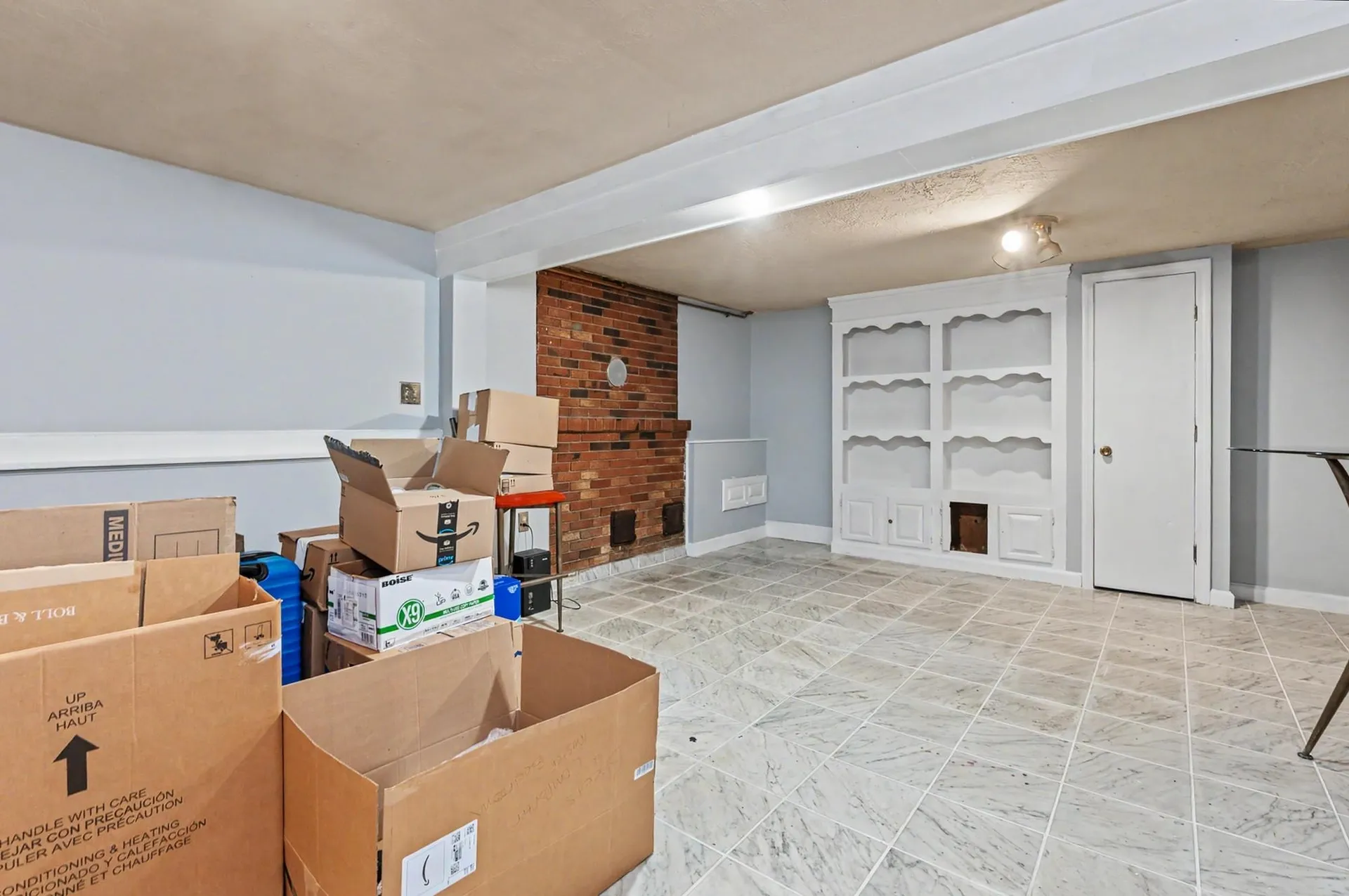 6 Colleen Road Nashua NH 03062