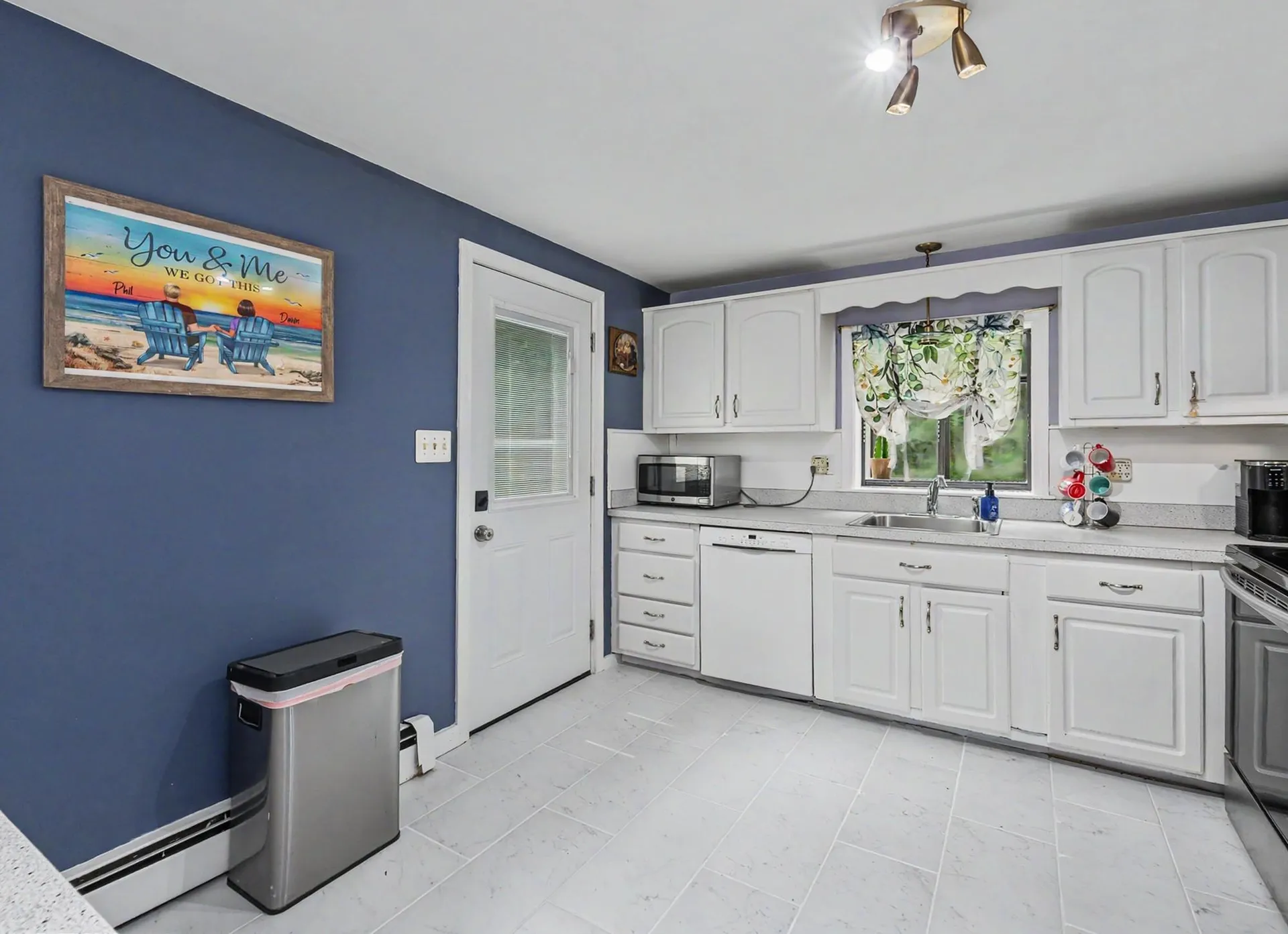 6 Colleen Road Nashua NH 03062