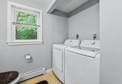 6 Colleen Road Nashua NH 03062