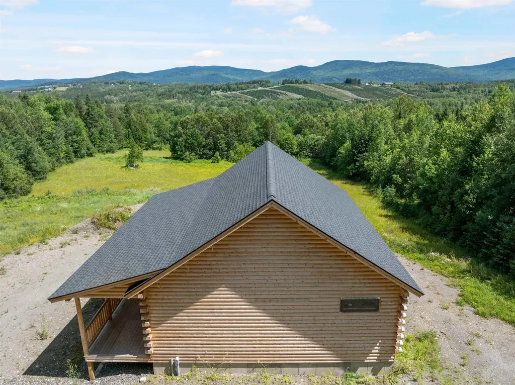 986 Fish Pond Road Columbia NH 03576